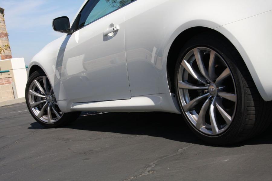  Infiniti G37 Convertible 2008 года  (фото 53 из 57)